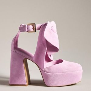 NWT Cecelia New York trending Pine heels in Lilac